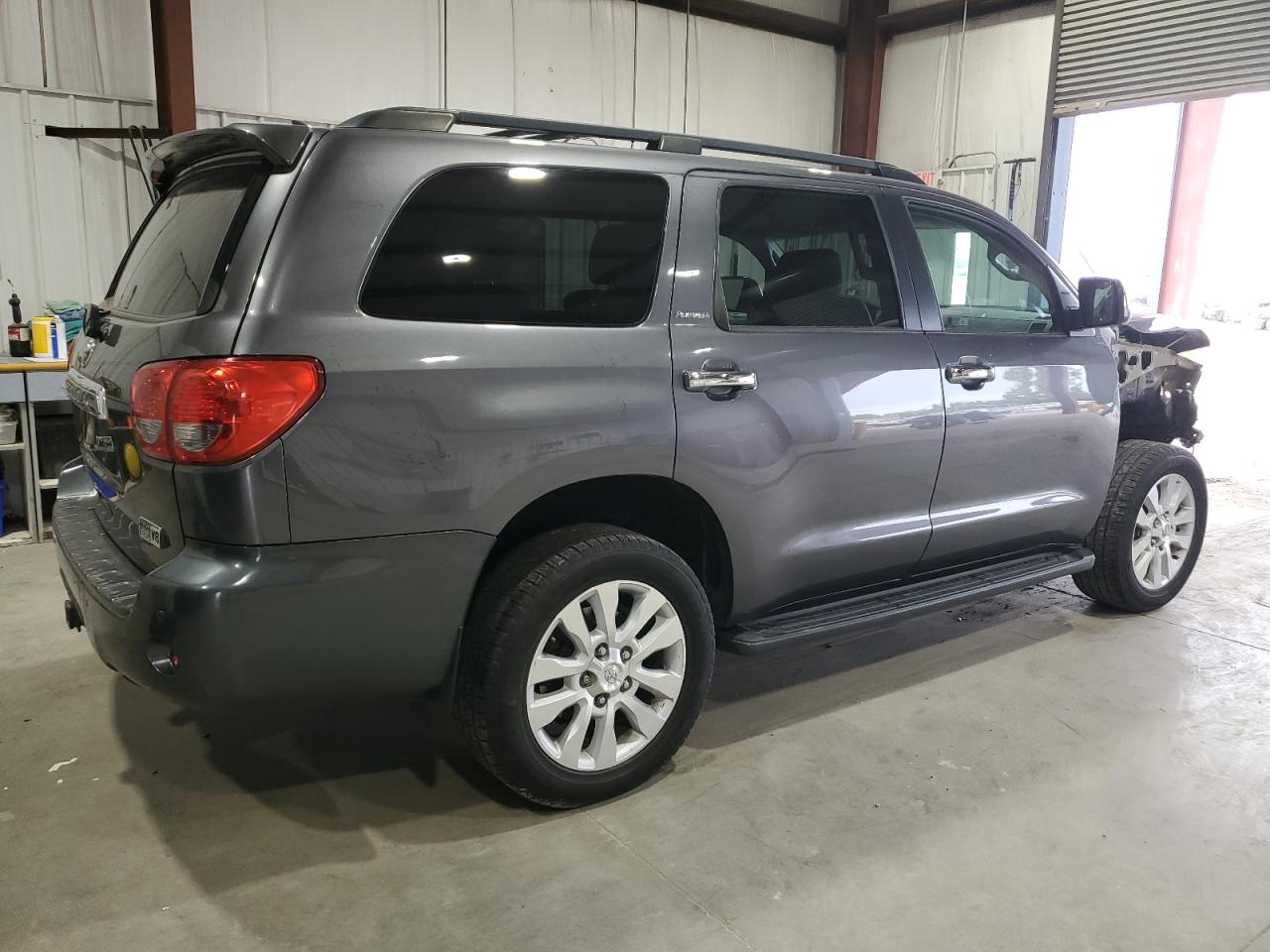 Toyota Sequoia Platinum Image 6