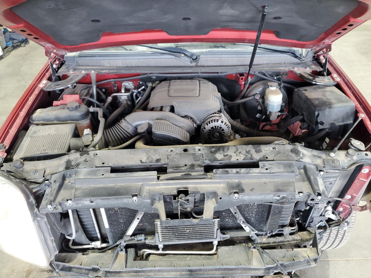 GMC Yukon Denali Image 13