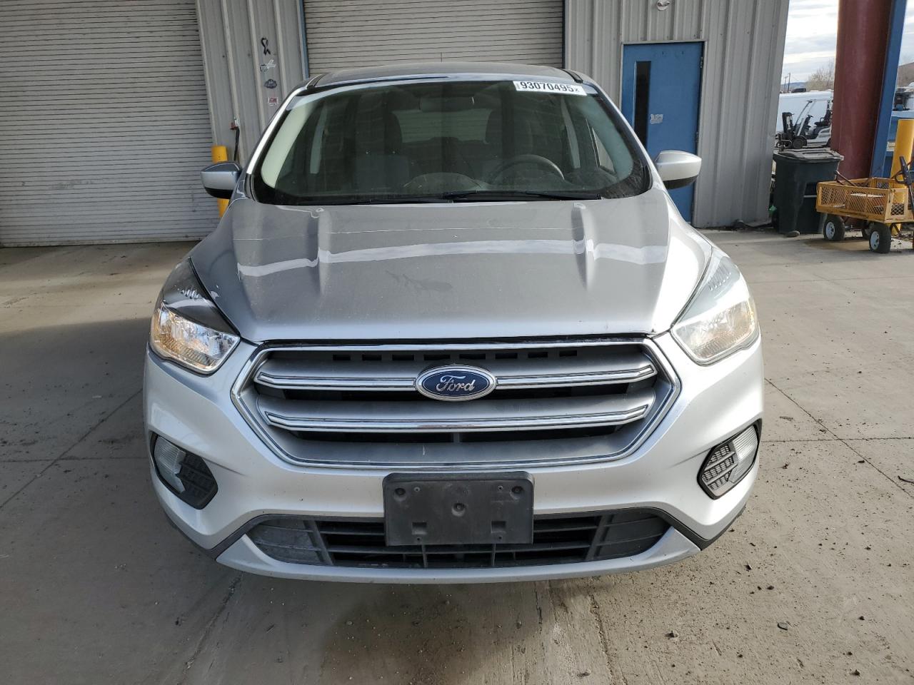 Ford Escape Se Image 11