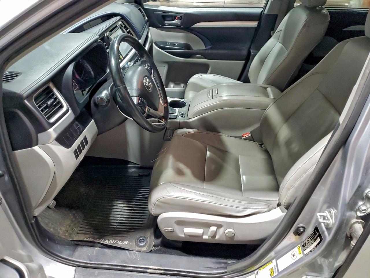 Toyota Highlander Xle Image 11
