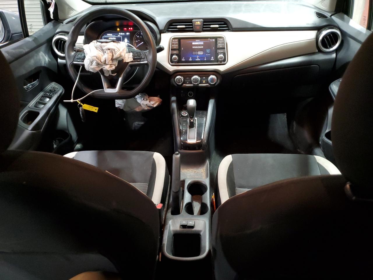 Nissan Versa Sv Image 7