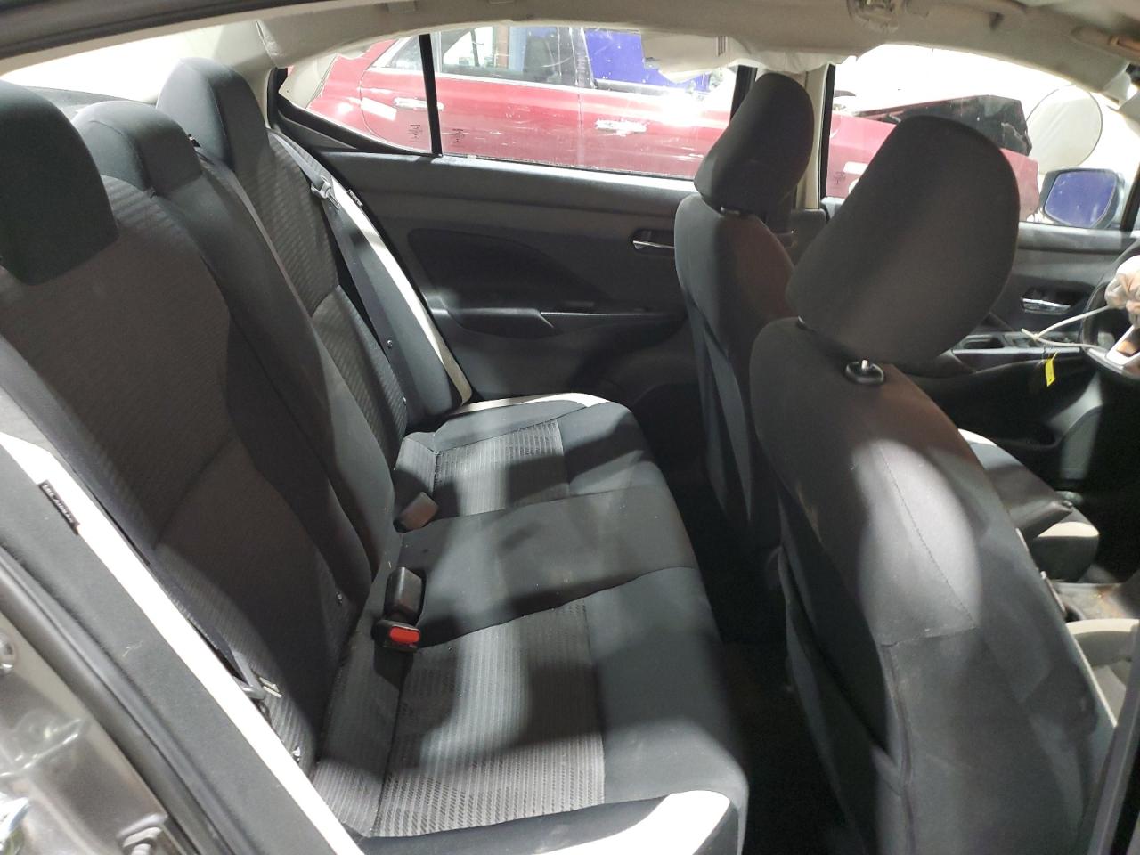 Nissan Versa Sv Image 5