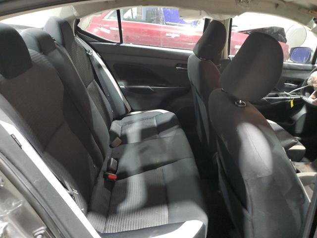 Nissan Versa Sv Image 5