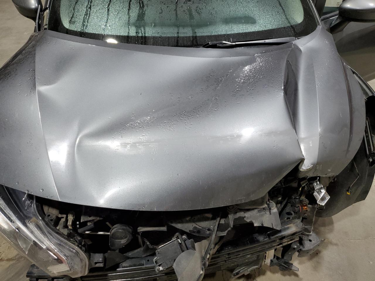 Nissan Versa Sv Image 9