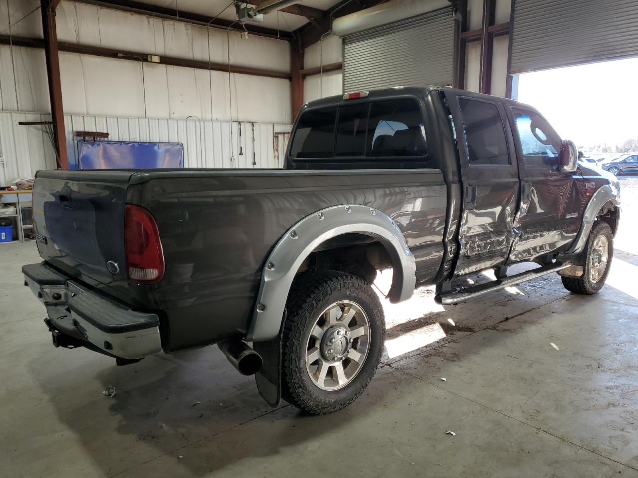 Ford F-350 Srw Super Duty Image 4