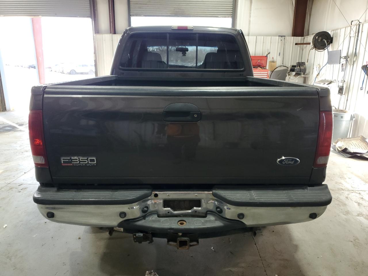 Ford F-350 Srw Super Duty Image 3