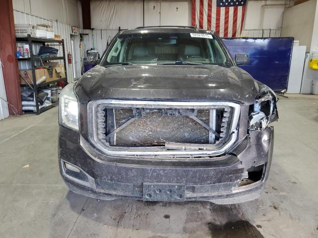 GMC Yukon Denali Image 4