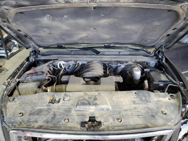 GMC Yukon Denali Image 13