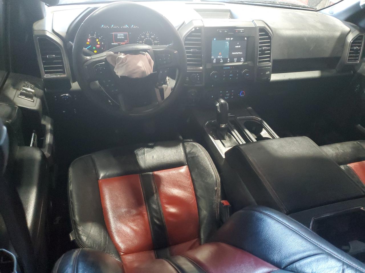 Ford F-150 Supercrew Image 12