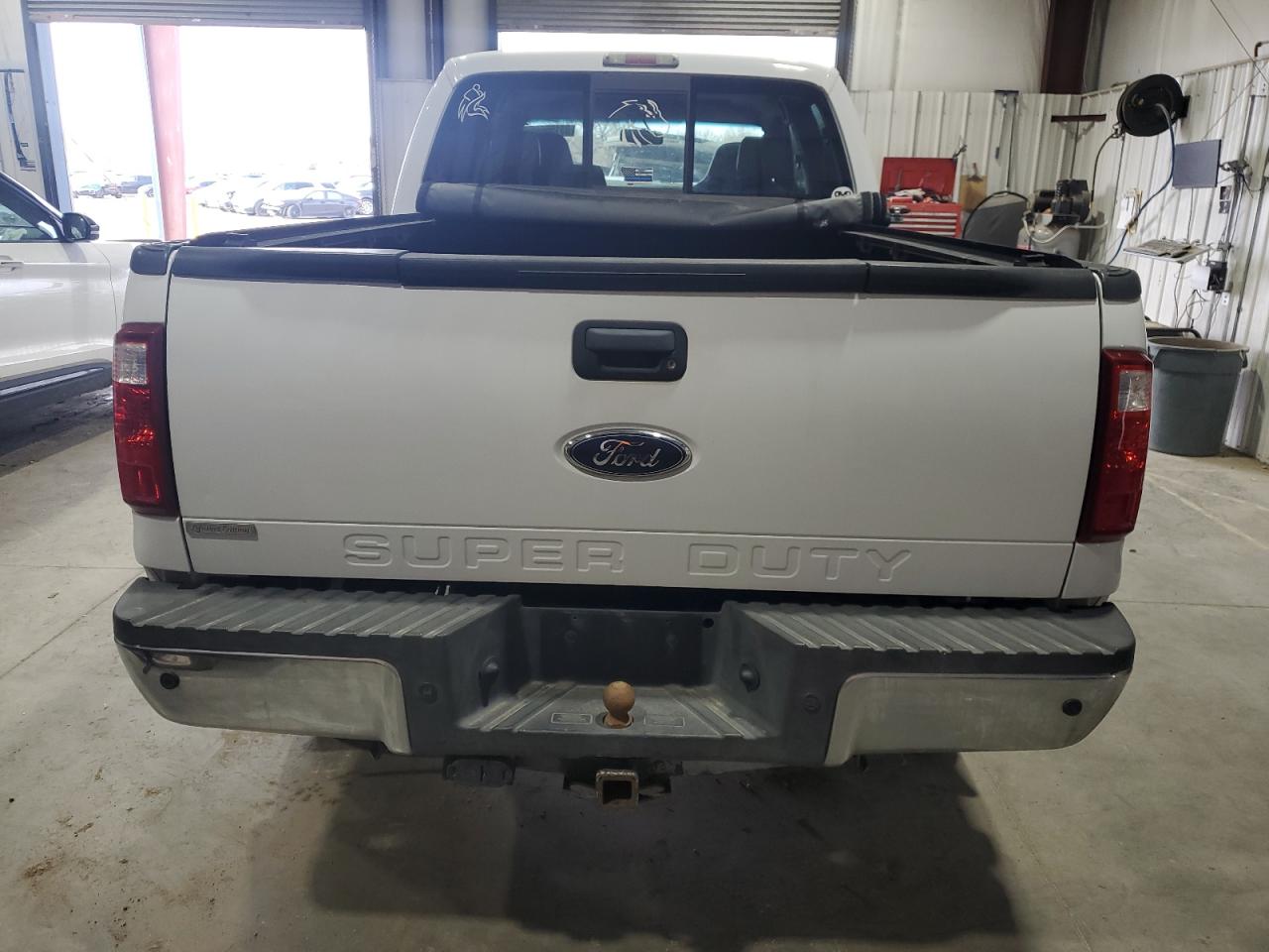 Ford F-250 Super Duty Image 6