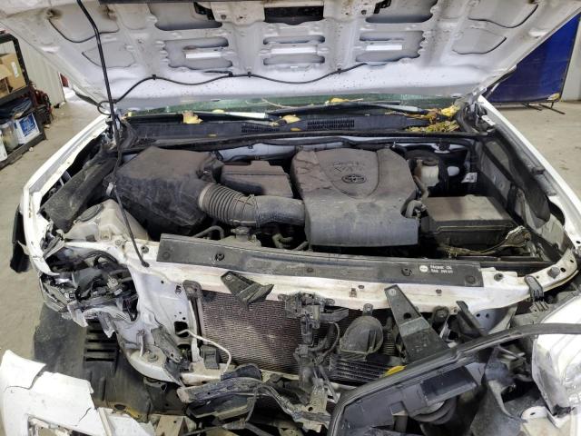 Toyota Tacoma Double Cab Image 11