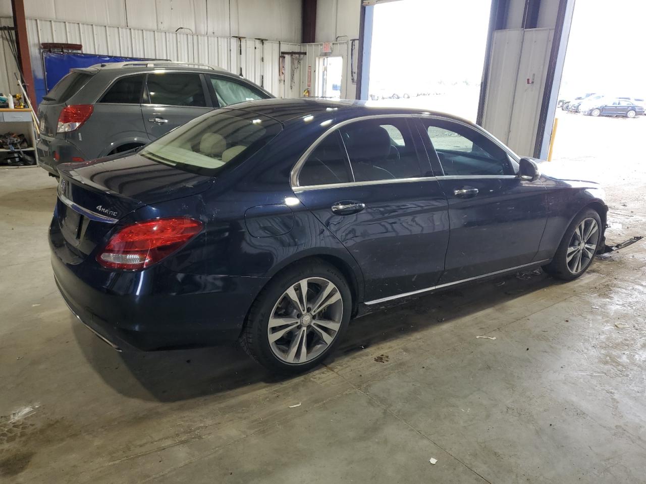 Mercedes-Benz C-Class 300 4matic Image 10