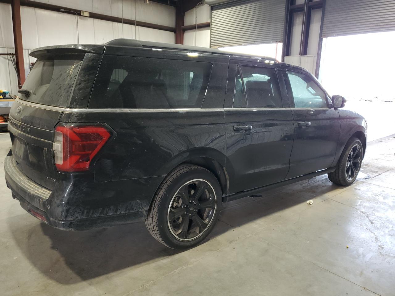 Ford Expedition Max Limited Image 2