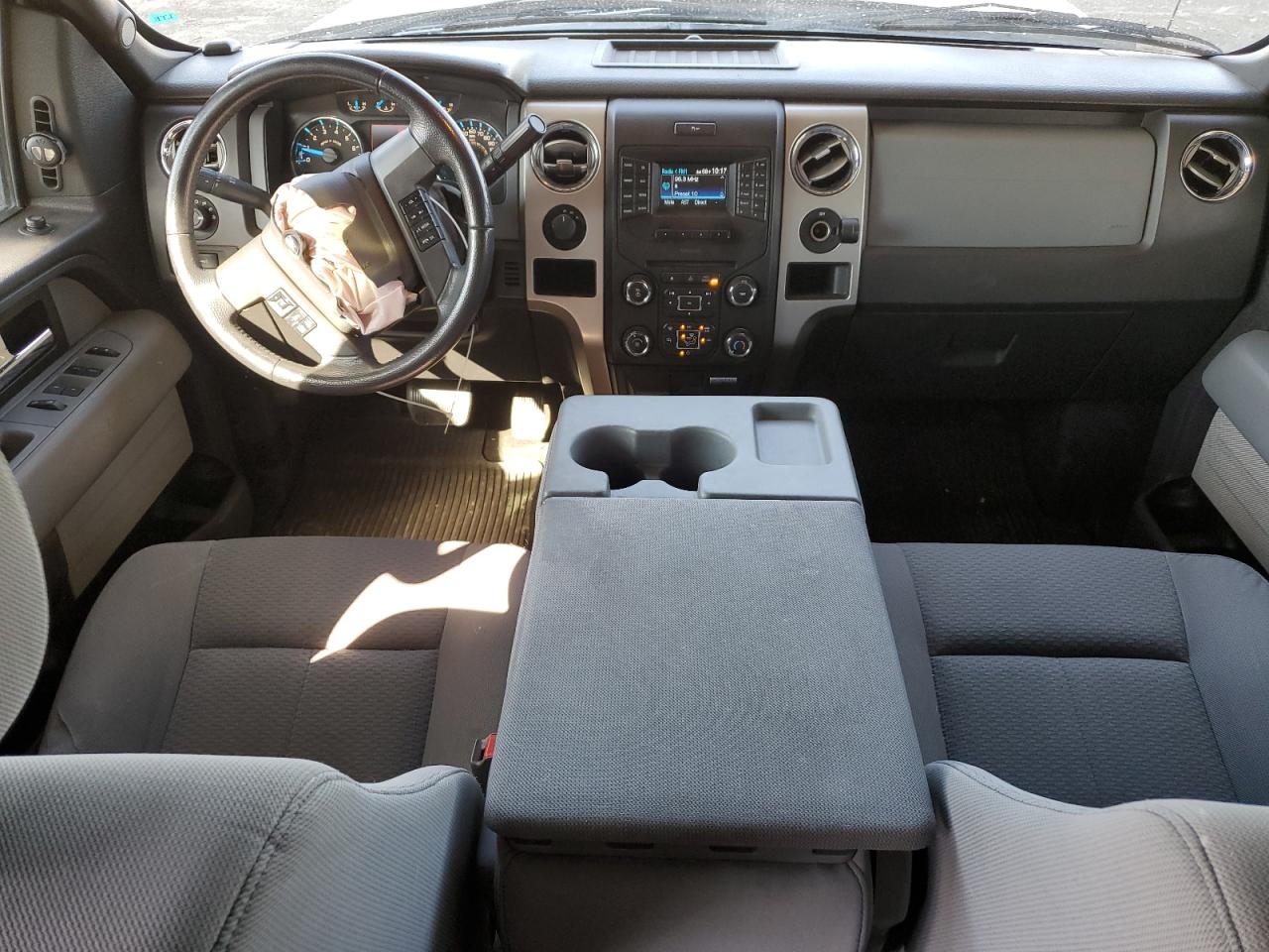 Ford F-150 Supercrew Image 7