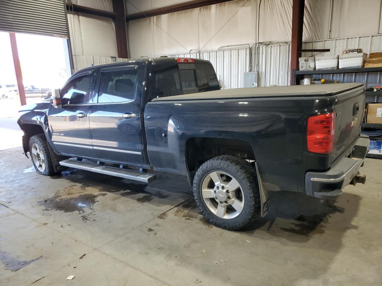 Chevrolet Silverado K2500 Heavy Duty Ltz Image 5