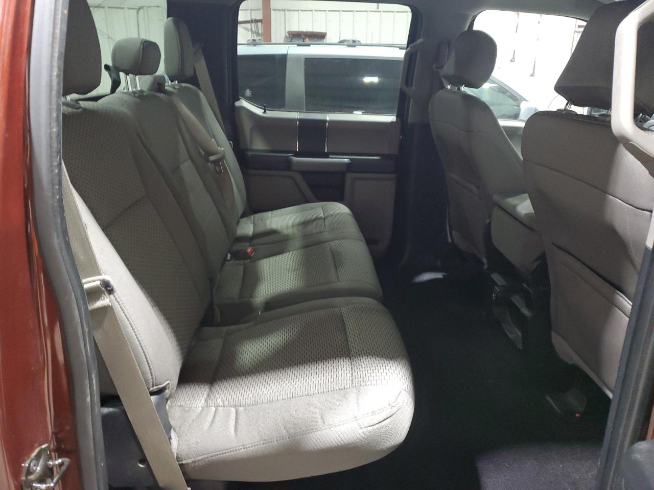 Ford F-150 Supercrew Image 5