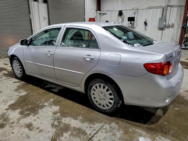 Toyota Corolla Base Image 12