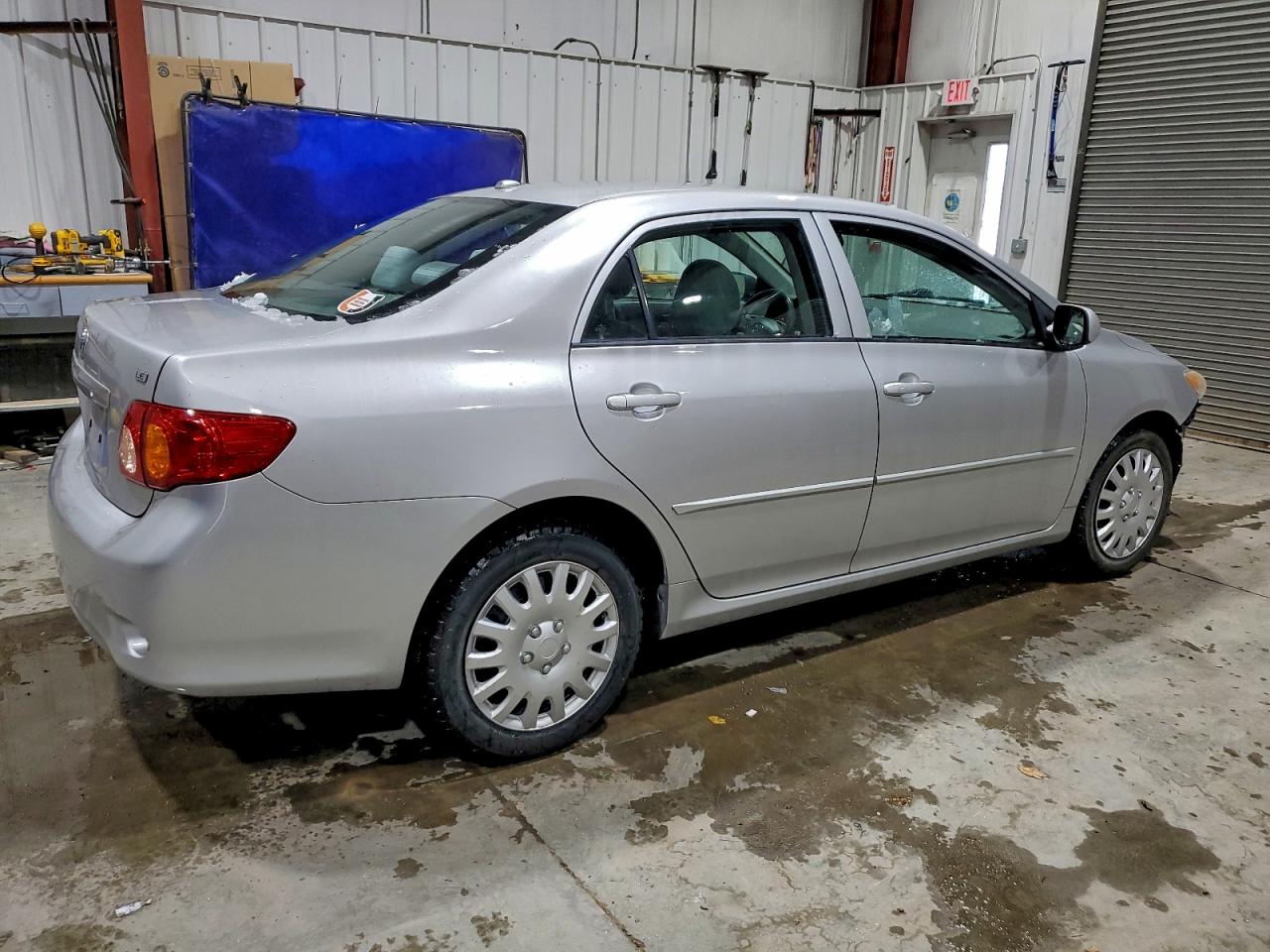 Toyota Corolla Base Image 7