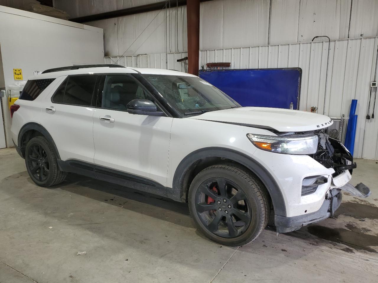 Ford Explorer St Image 2