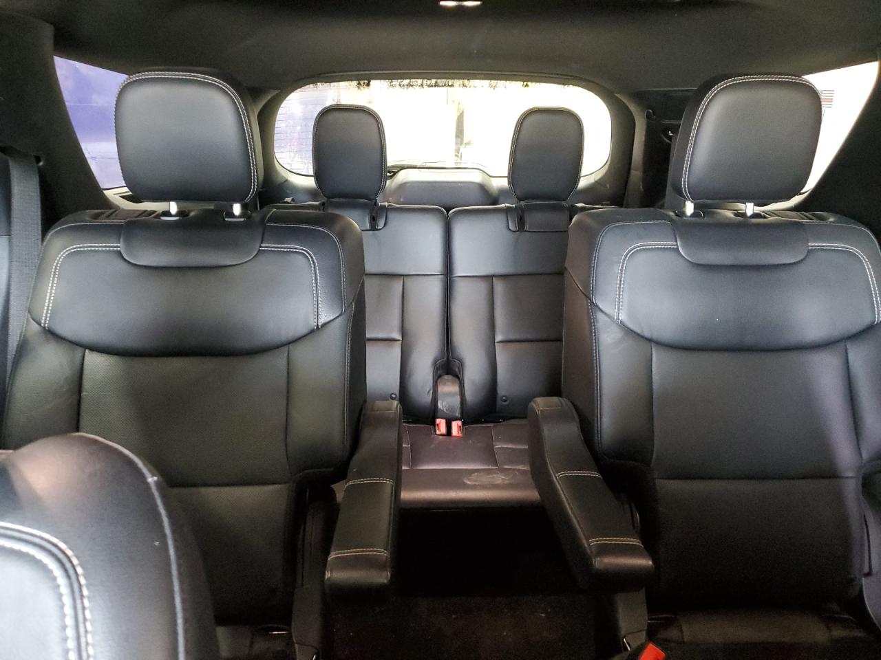 Ford Explorer St Image 6