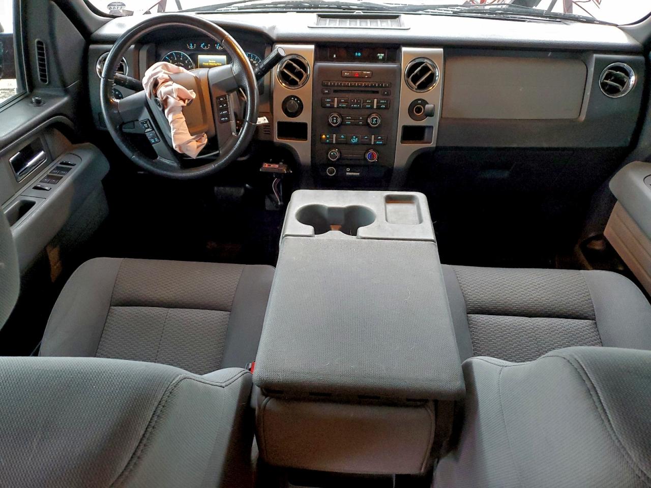 Ford F-150 Supercrew Image 10