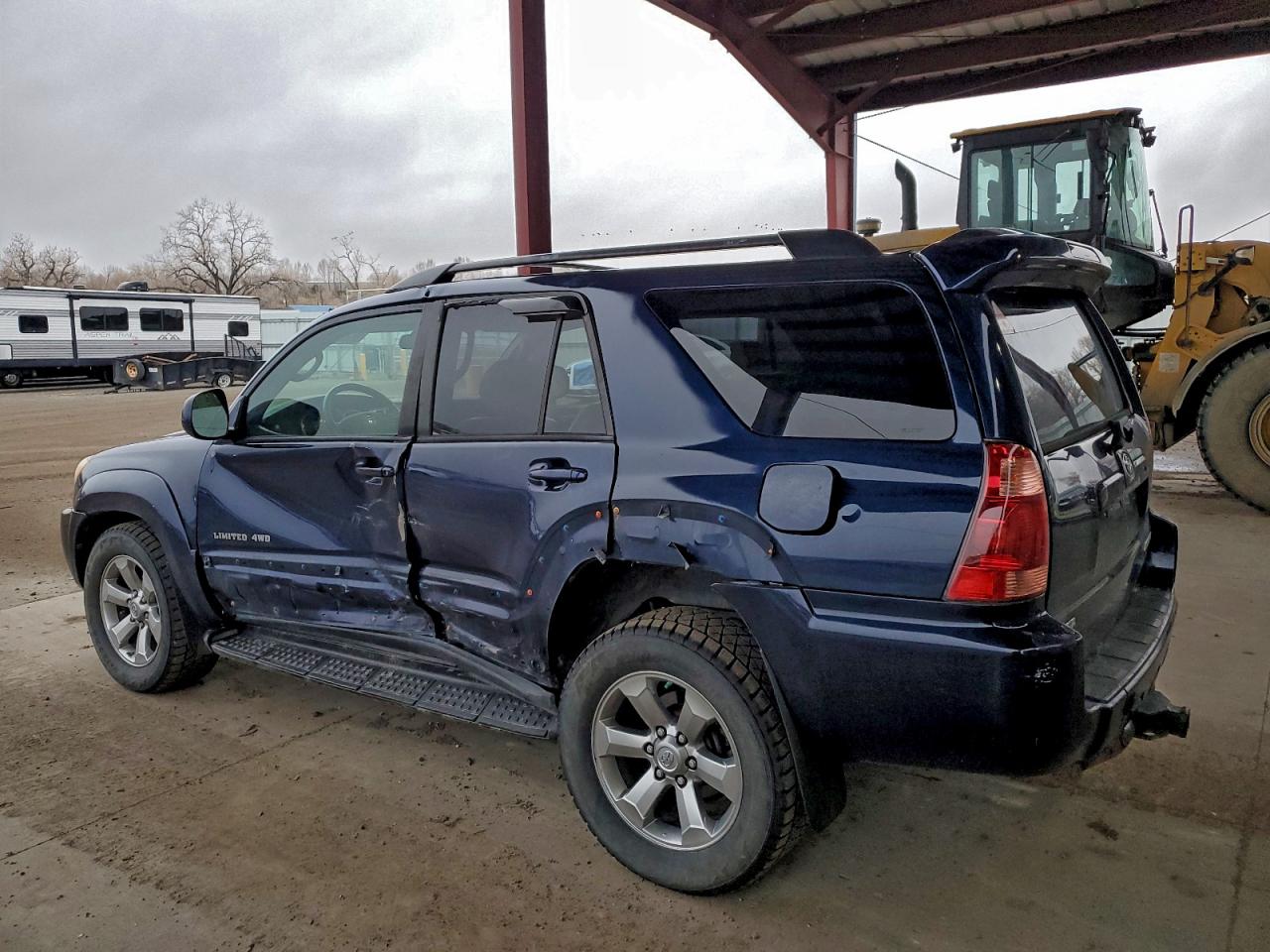 Toyota 4Runner Limited Image 5