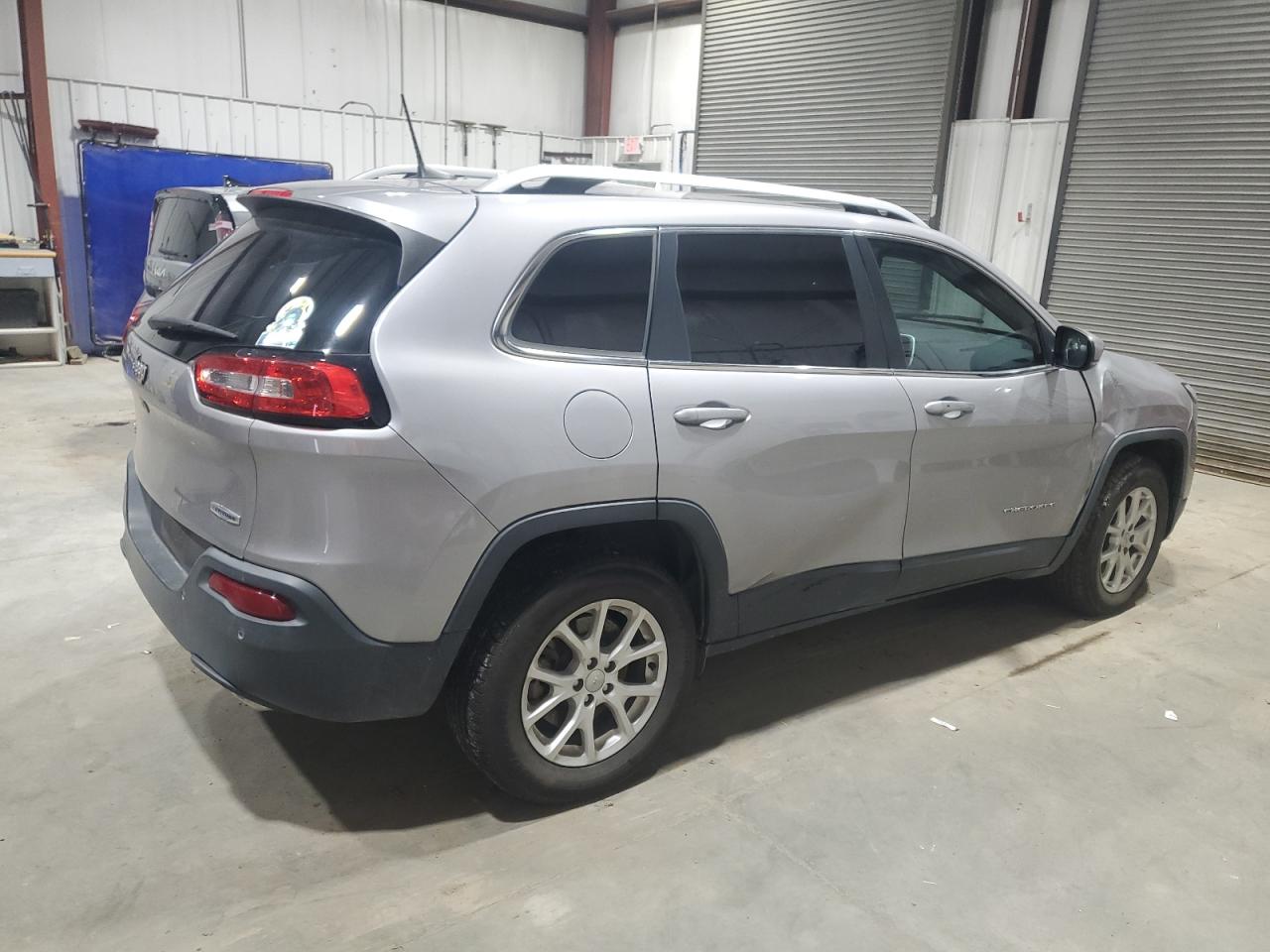 Jeep Grand Cherokee Latitude Plus Image 3