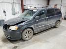 Chrysler Minivan Touring Image 1