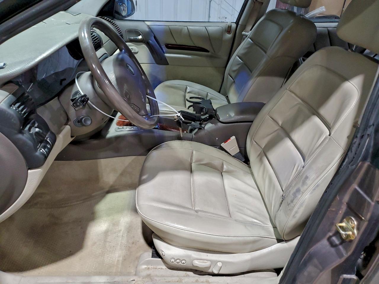 Cadillac Catera Image 5