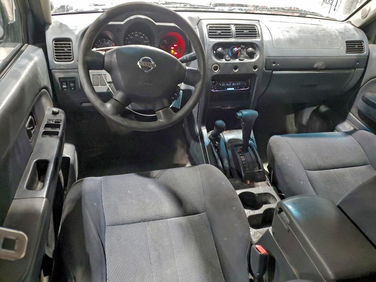 Nissan Frontier Crew Cab Xe Image 7