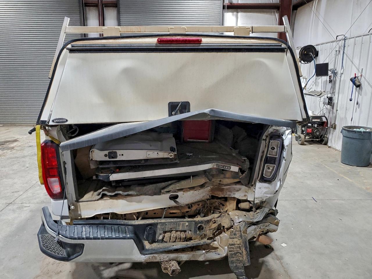 GMC Sierra K1500 Image 11