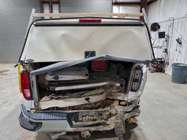 GMC Sierra K1500 Image 11