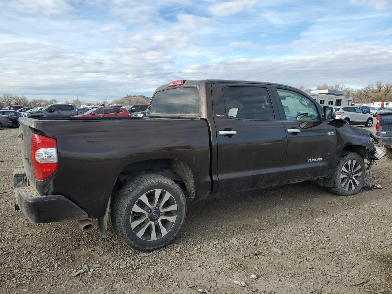 Toyota Tundra Crewmax Limited Image 2