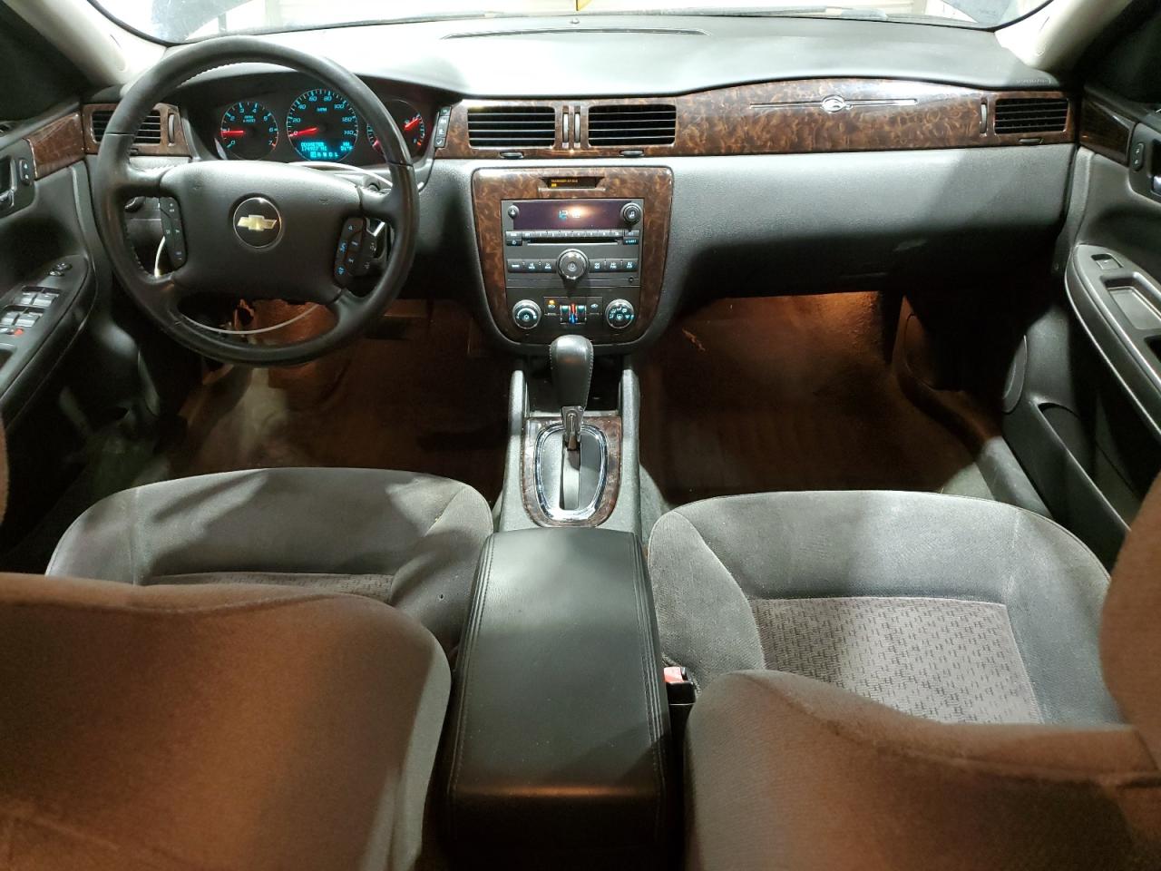 Chevrolet Impala Lt Image 3