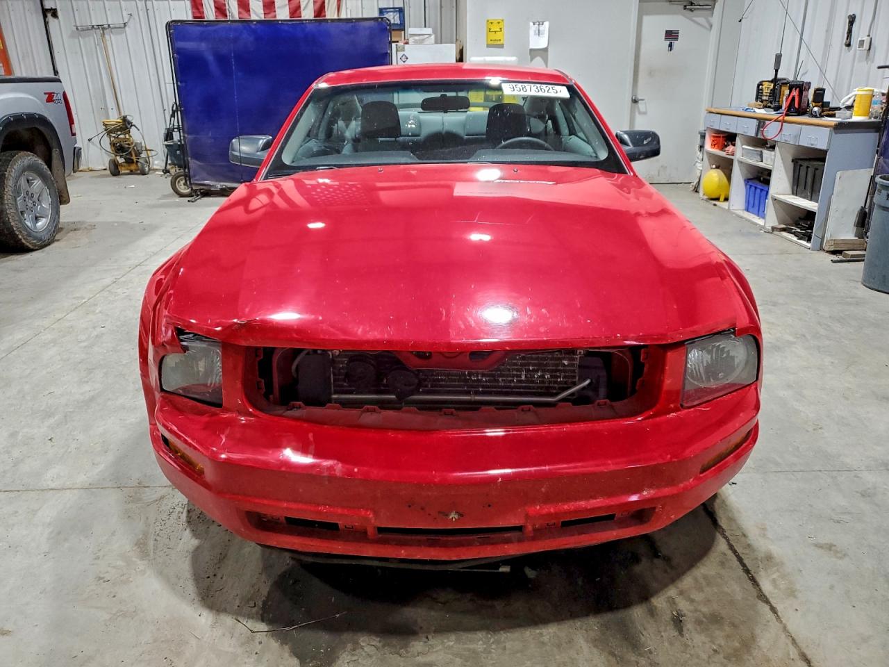 Ford Mustang Image 6