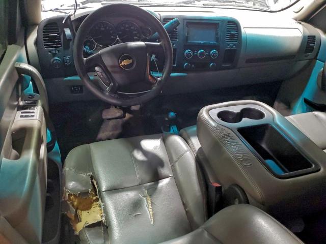 Chevrolet Silverado K2500 Heavy Duty Image 2