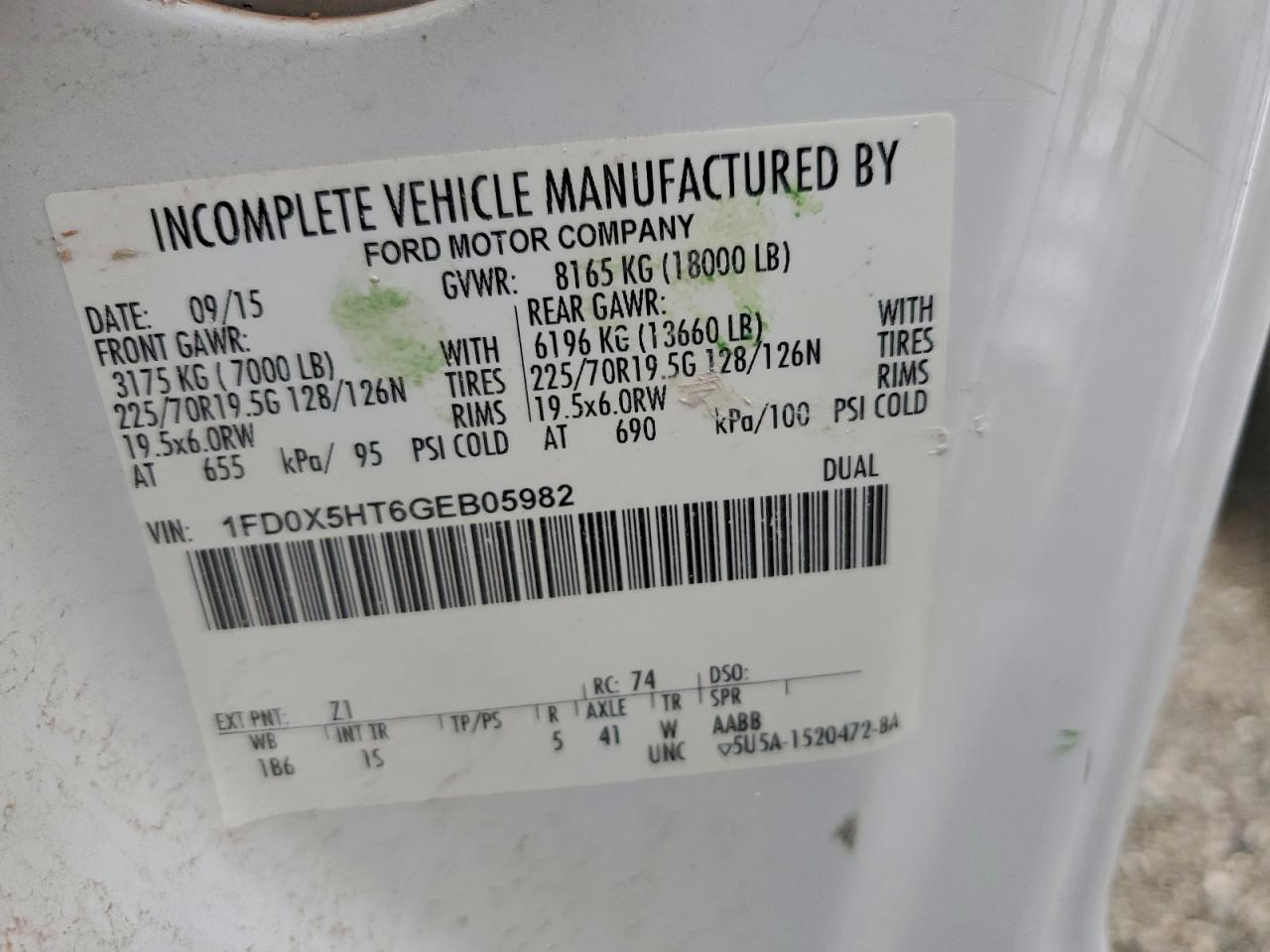 Ford F-550 Super Duty Image 12