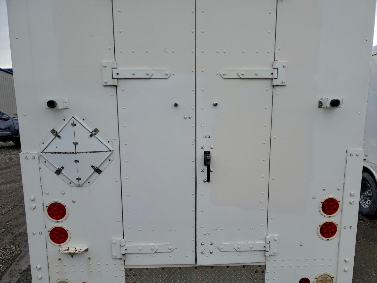 Ford F-250 Super Duty Image 10