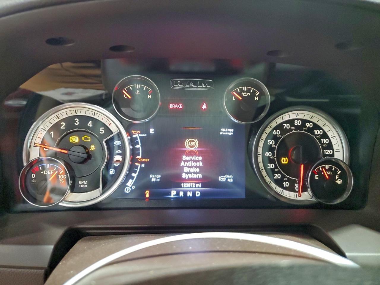 Ram 1500 Laramie Image 12