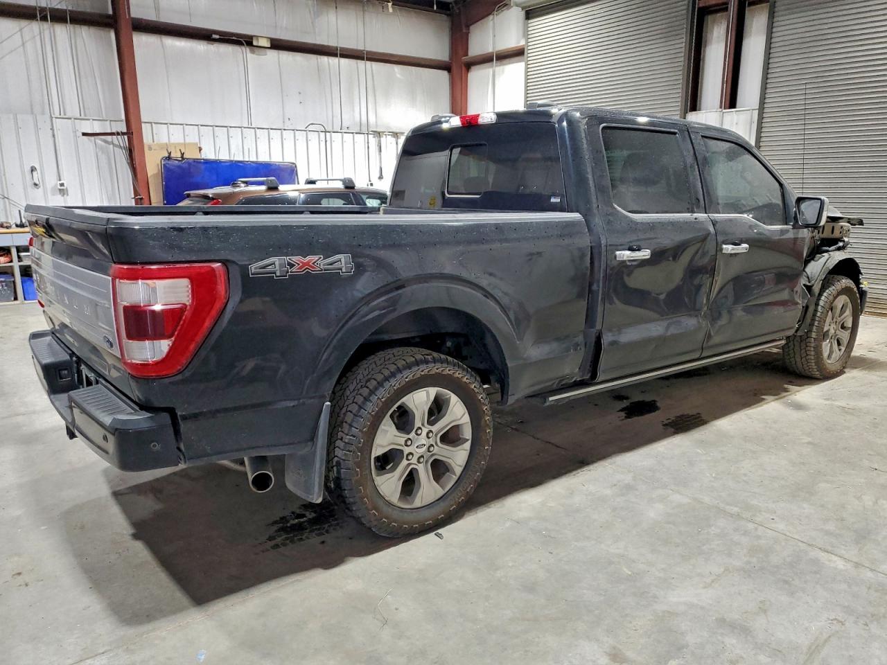 Ford F-150 Supercrew Image 11