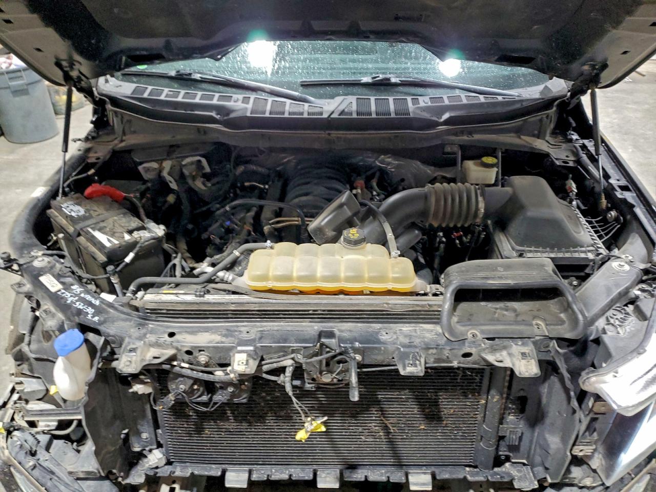 Ford F-150 Supercrew Image 5