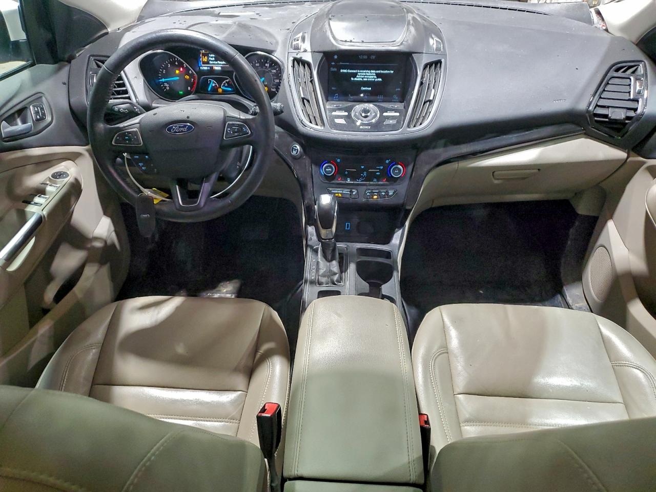 Ford Escape Titanium Image 6