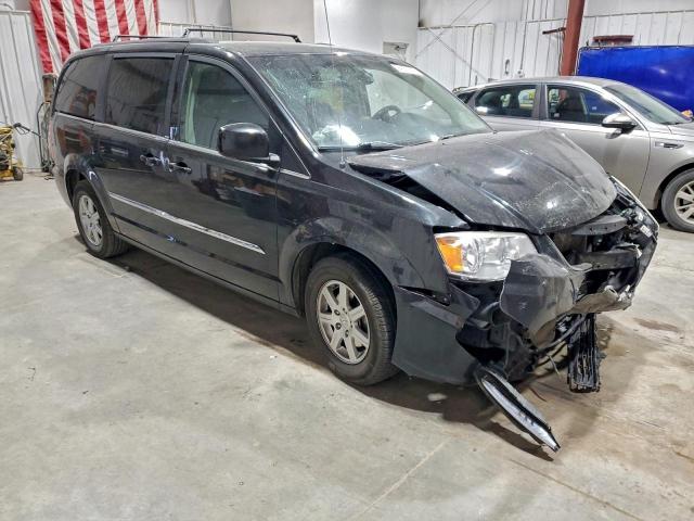 Chrysler Minivan Touring Image 12