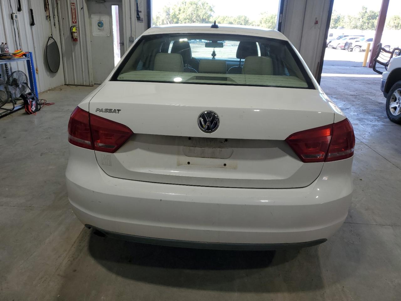 Volkswagen Jetta S Image 6
