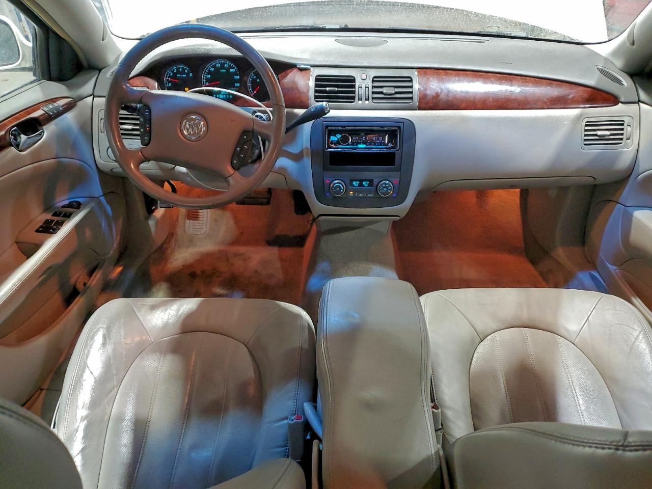 Buick Lucerne Cxl Image 6