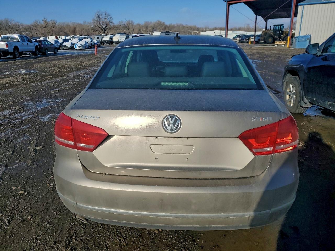 Volkswagen Passat Sel Image 12