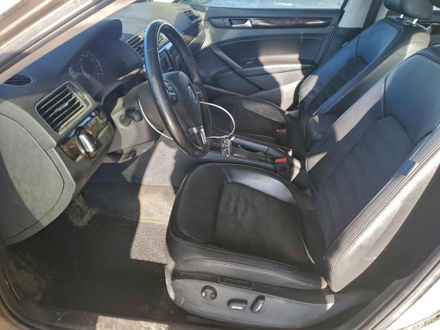 Volkswagen Passat Sel Image 6