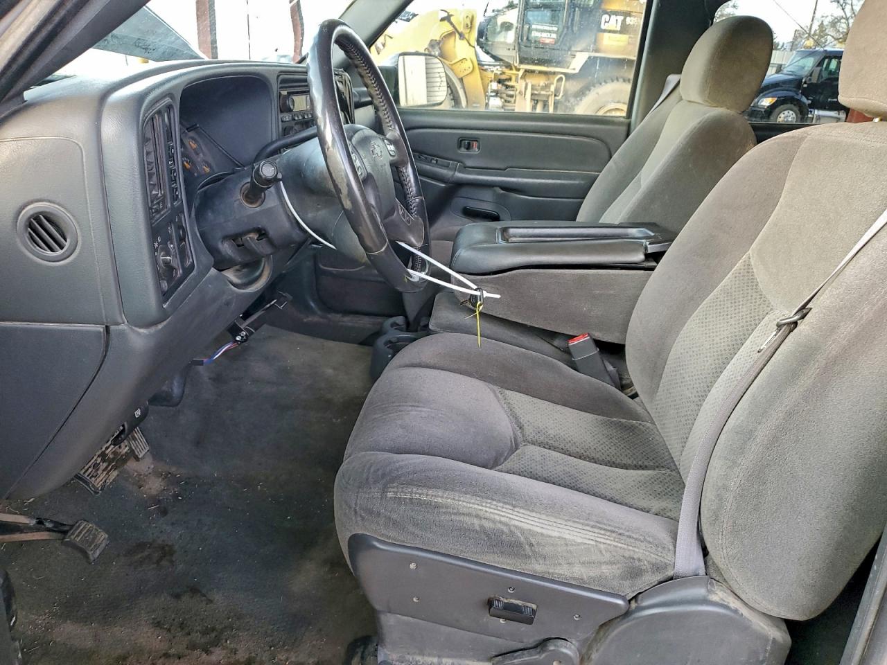 Chevrolet Silverado K2500 Heavy Duty Image 9