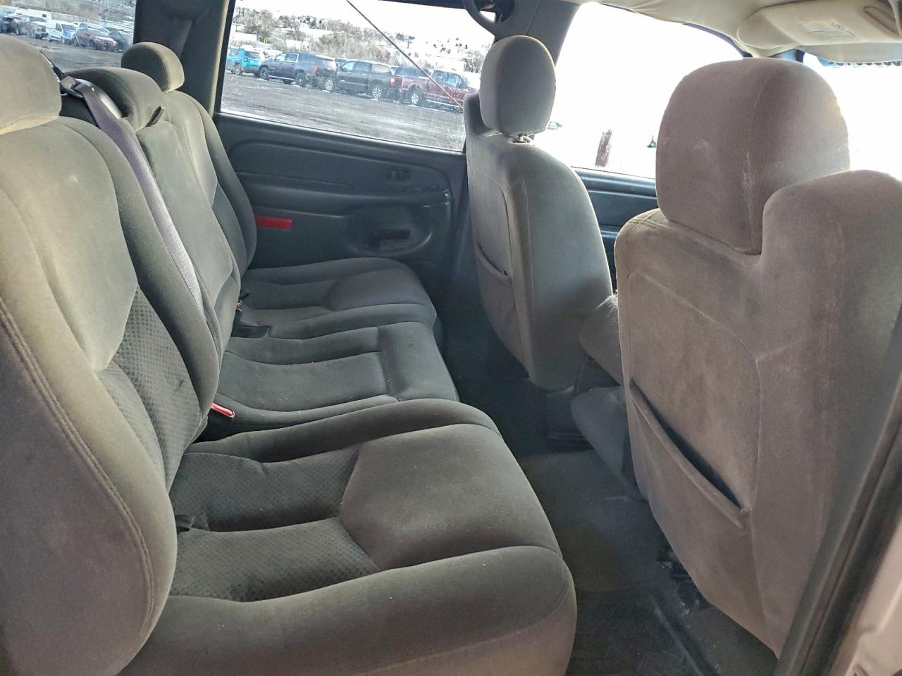 Chevrolet Silverado K2500 Heavy Duty Image 2