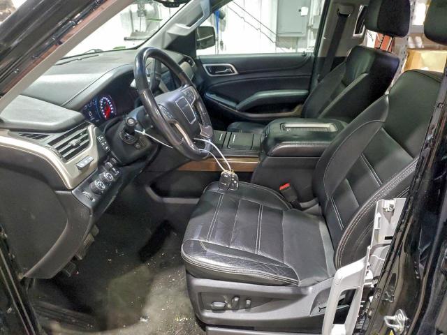 GMC Yukon Denali Image 5